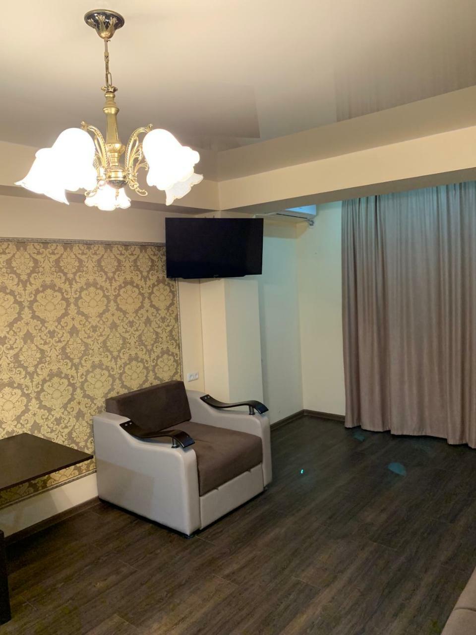 Vardanants Steet 2Nd Back Yerevan Bagian luar foto